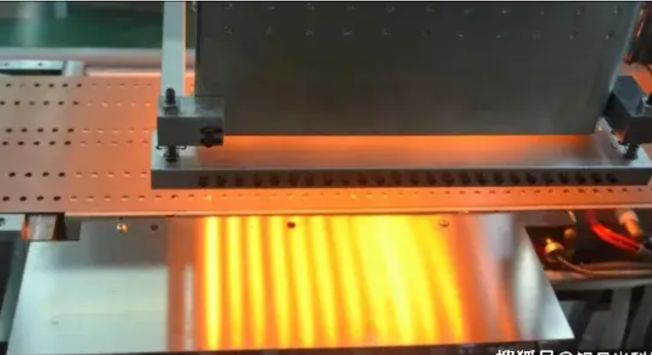 Smart watch repair heating lamp