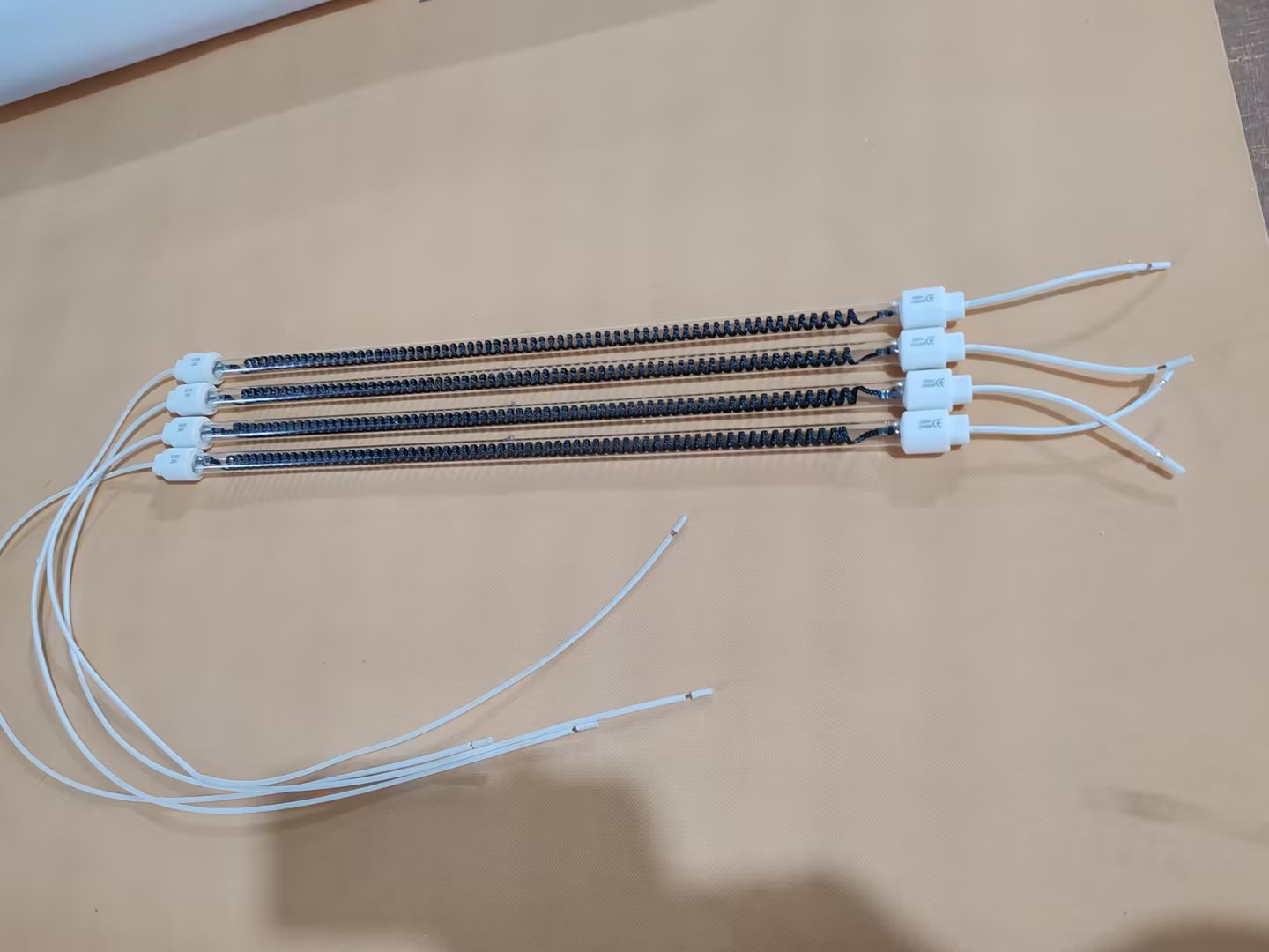 heat lamp 220v 300w carbon fiber quartz glass for warming